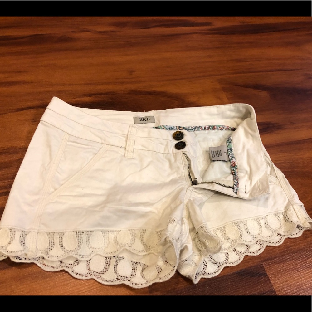 Day trip Shorts